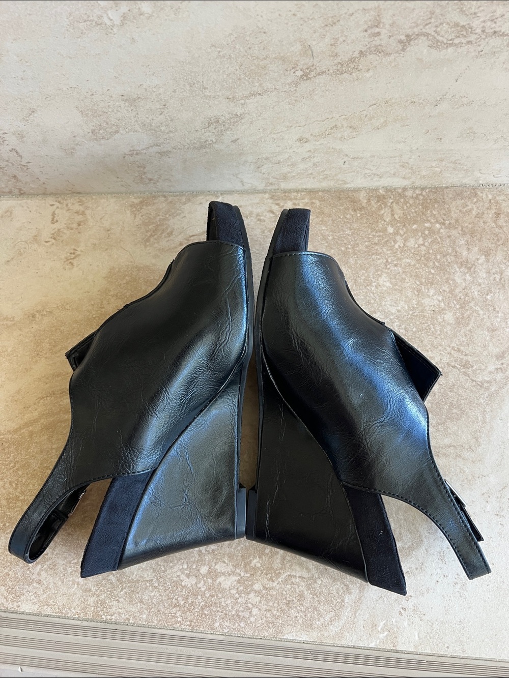 AEROSOLES Black Peep-Toe Slingback Wedge Sandals